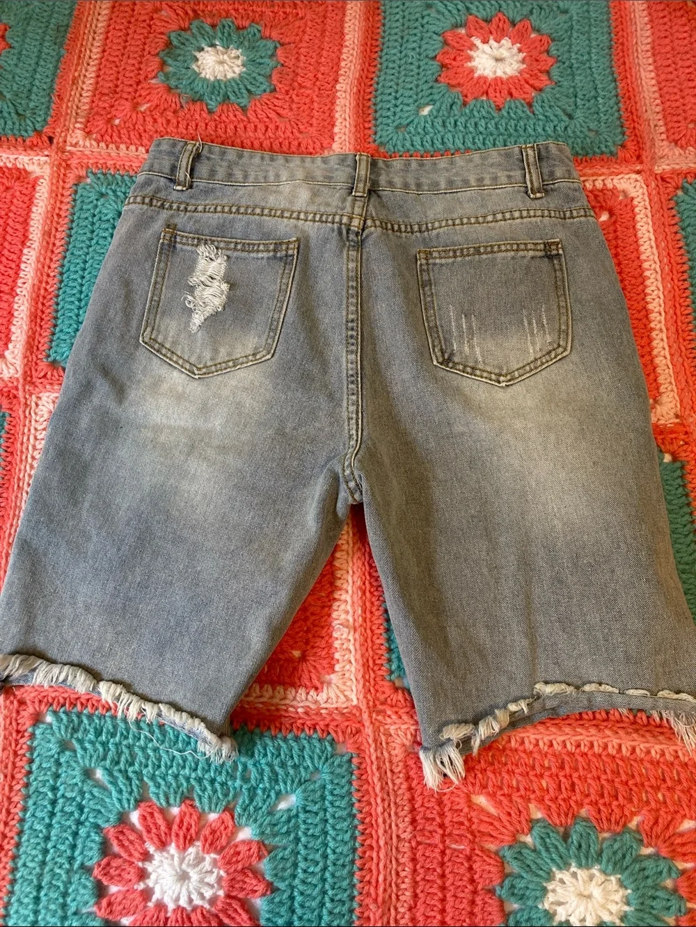 Medium denim shorts